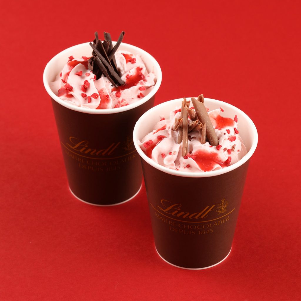 リンツ ストロベリー ホットチョコレートドリンク