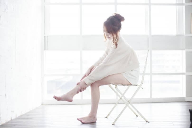 もうむくみに悩まない すぐできるむくみ解消マッサージ ツボや日々のケアをご紹介