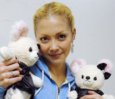 日本一ジャージで美しい女!?部屋着セレブ、土屋アンナ
