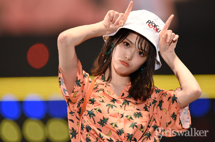 【独占公開】「NiCORON」ステージで藤田ニコルや乃木坂46松村沙友理らが着用した春夏最旬アイテムを指一本で即買い♡TGC’18SSショッピングムービー