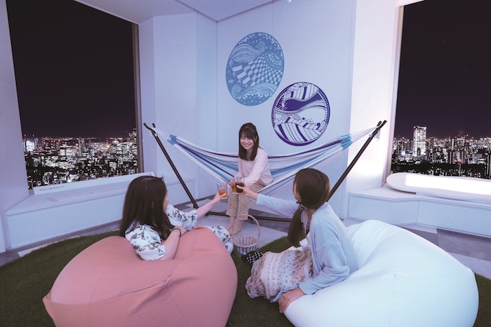 島田秀平の“夜のドキドキ♡手相占いトーク”も 「オトナ女子の夜ふかし展望台」が1日限定開催