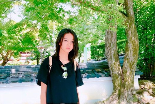 Koki、サングラス姿も父親譲り? 「まるで(木村)拓哉が立ってるのかと…」