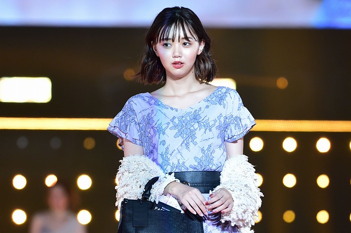 最旬コーデをそのまま即買い可♡ 新川優愛、江野沢愛美らが着こなす「ROYAL PARTY」ステージ動画公開〈TGC2018 A/W〉