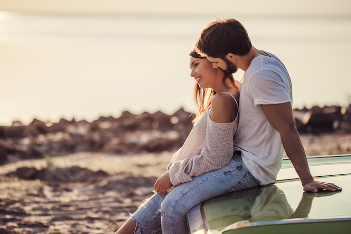 気になる人に近づきたい！きっかけづくりに有効的な5つのテクニック