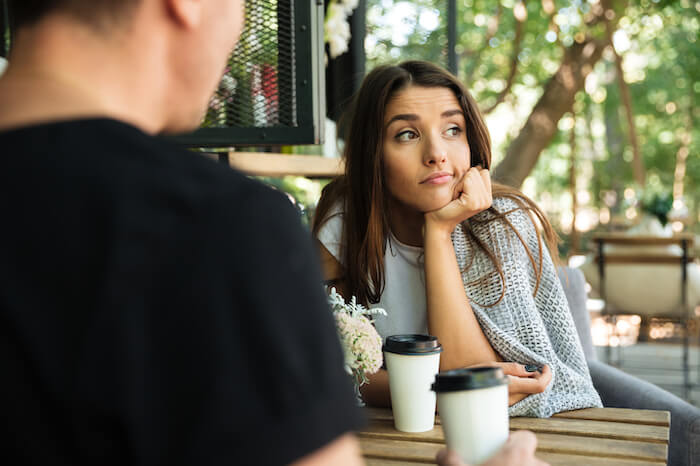 やきもちを妬く男性心理とは？こんな態度ならジェラシーを感じている証拠かも！