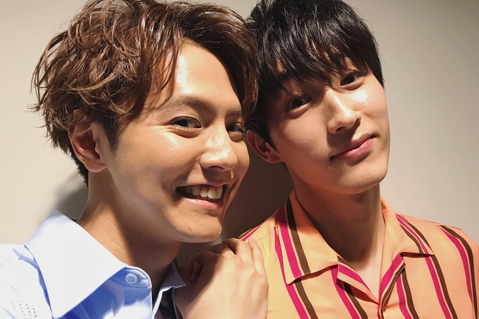 片寄涼太&杉野遥亮 “兄こま”コンビの密着ショットにファン悶絶「尊すぎて困ってます」