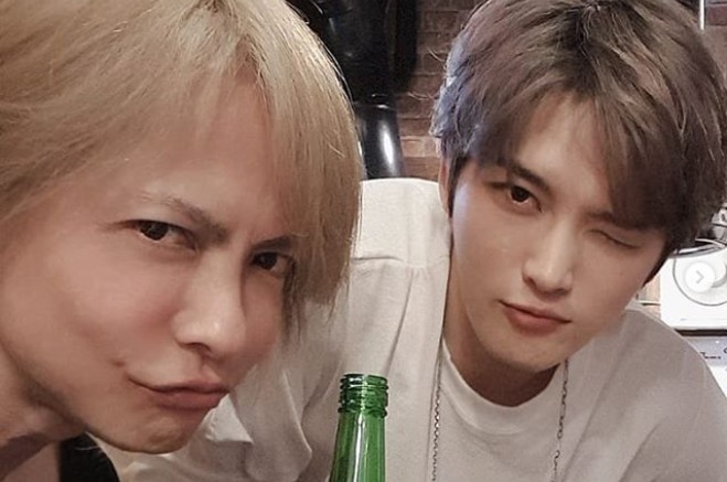 ジェジュン、“生きる伝説”HYDEとの2ショットにファン歓喜「永久保存版」