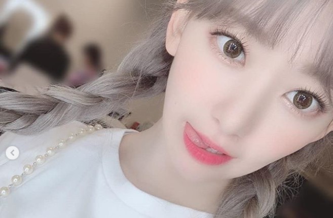 IZ*ONE宮脇咲良、レアな“三つ編みヘア”に世界中が称賛「超絶可愛」「kawaii」