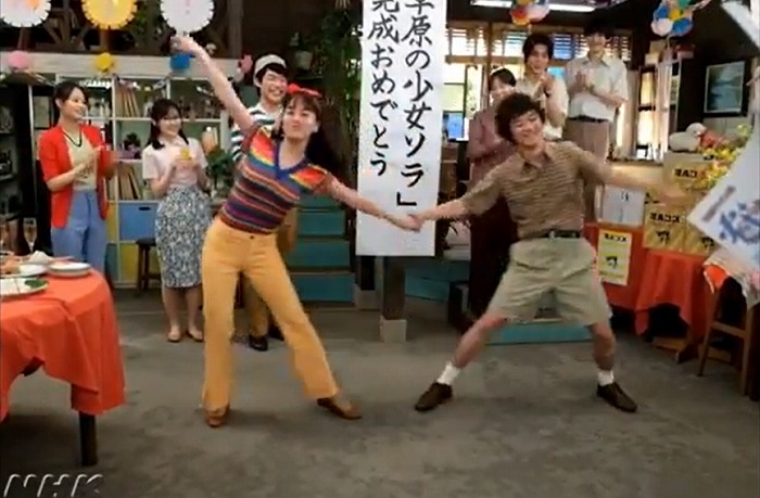 『なつぞら』染谷将太&伊原六花の息ぴったりダンスにファン胸キュン