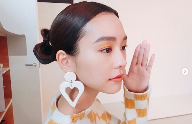 桐谷美玲、人間味を封印した“マネキン化”ショットを披露
