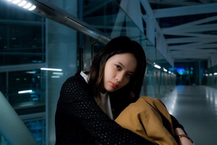 上目遣いで彼を虜に ドキッとする男性心理やおすすめテクを紹介 Girlswalker ガールズウォーカー