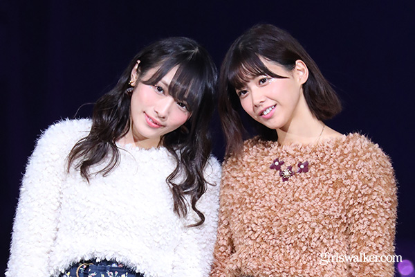 欅坂46の渡辺梨加・渡邉理佐が仲良しランウェイ♪冬のペアコーデにも注目